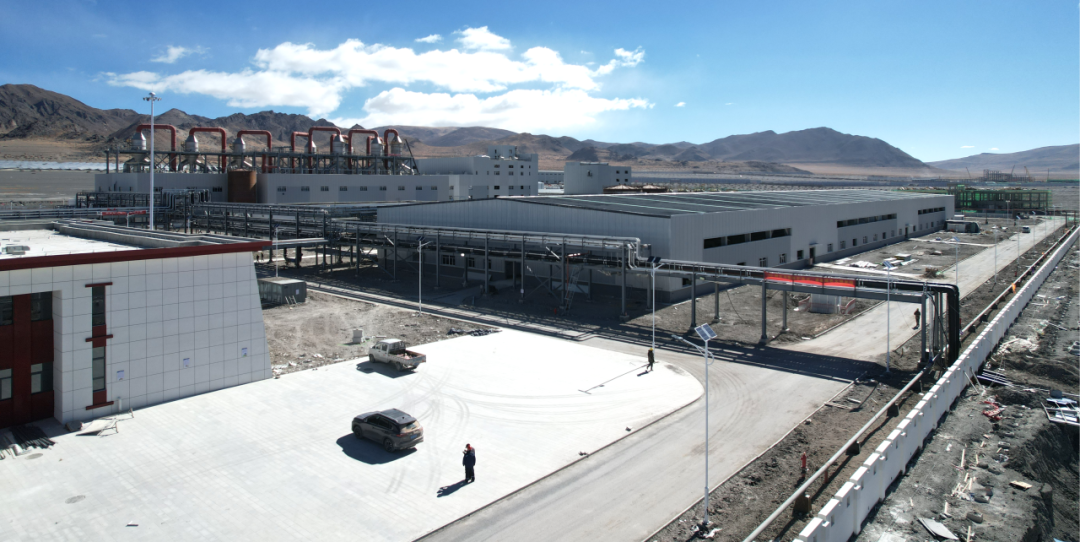 倍頭條 | 扎布耶鹽湖萬(wàn)噸電池級(jí)碳酸鋰項(xiàng)目順利進(jìn)水，進(jìn)入試生產(chǎn)！