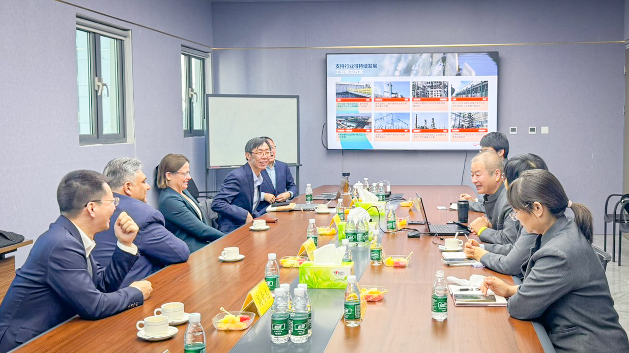 威立雅水務技術(shù)全球首席執(zhí)行官CEO安蘭蕙（Anne Le Guennec）一行蒞臨倍杰特交流參觀